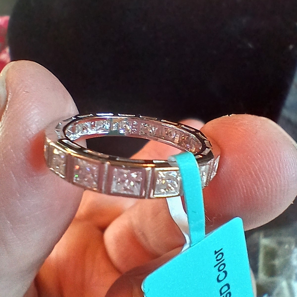 Elegant Silver Band with Clear Stones
